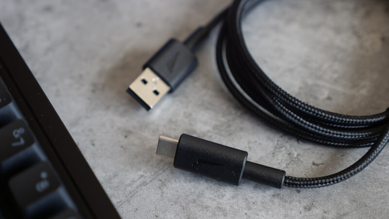 Everest 60 Keyboard cable